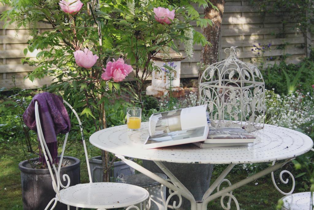 Bed and Breakfast Le Bonheur A La Campagne Lesmont Exterior foto