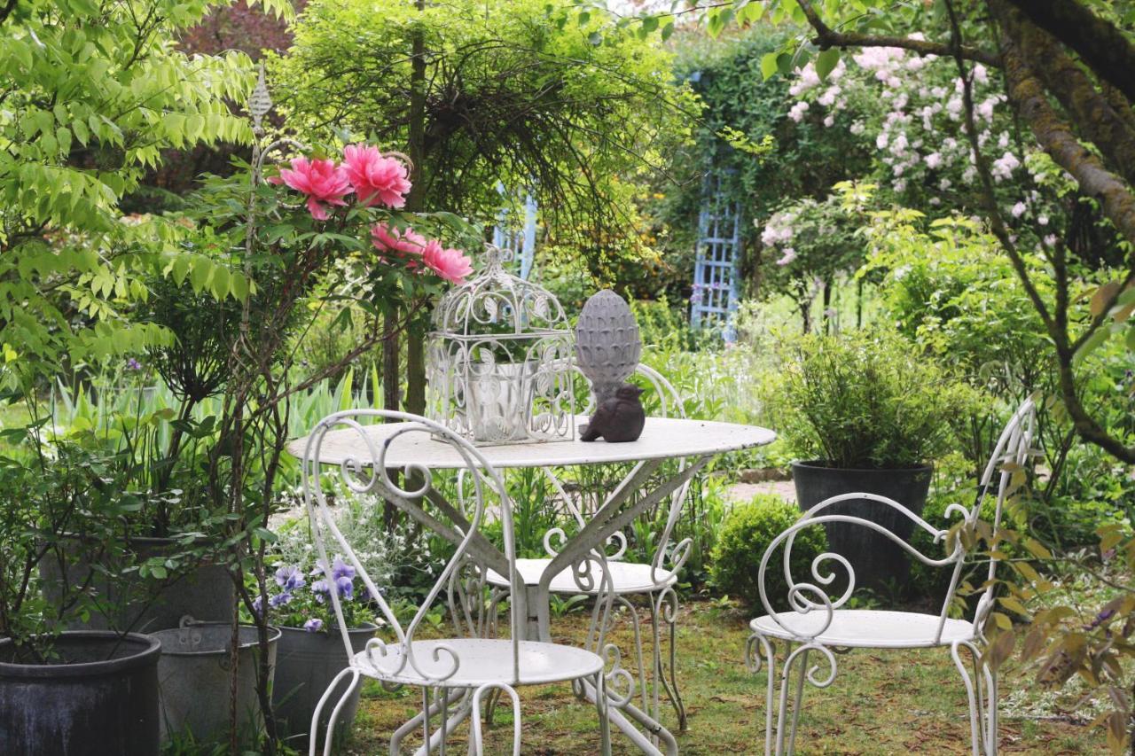 Bed and Breakfast Le Bonheur A La Campagne Lesmont Exterior foto